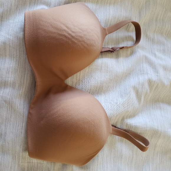 Wacoal Nude Wireless Bra - 32DD - Picture 3 of 5